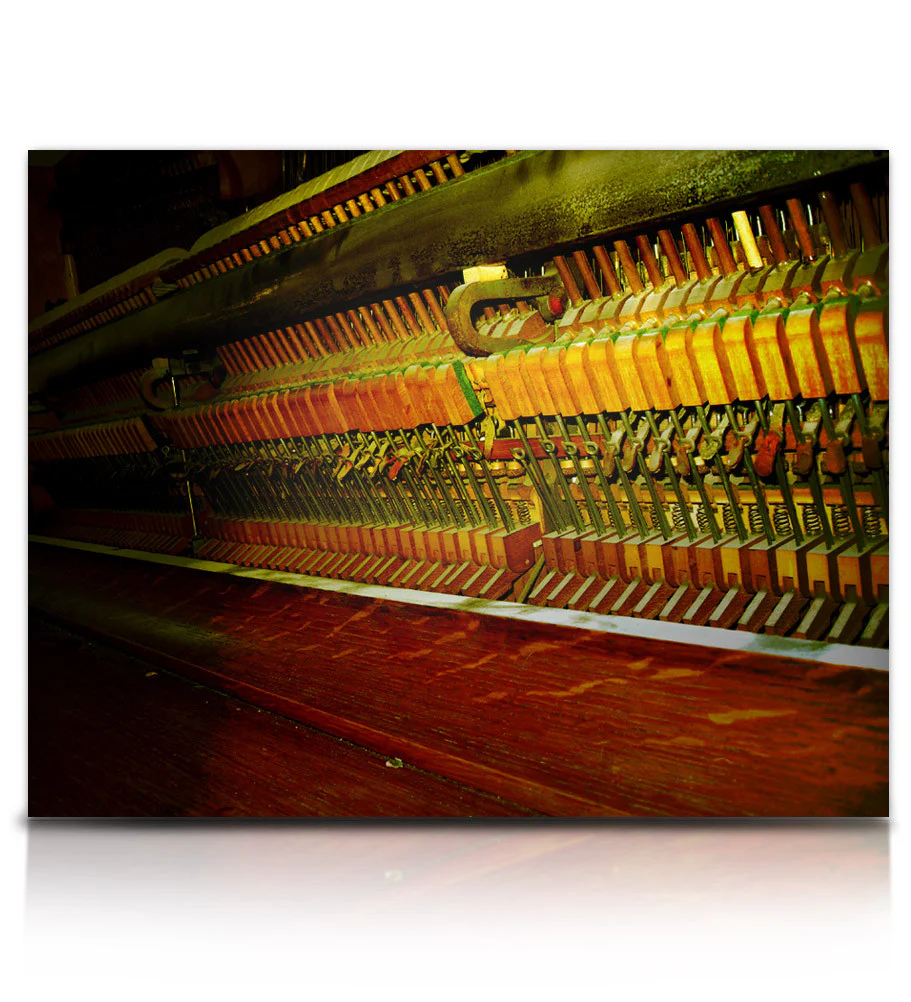 Old Busted Granny Piano - Image 8